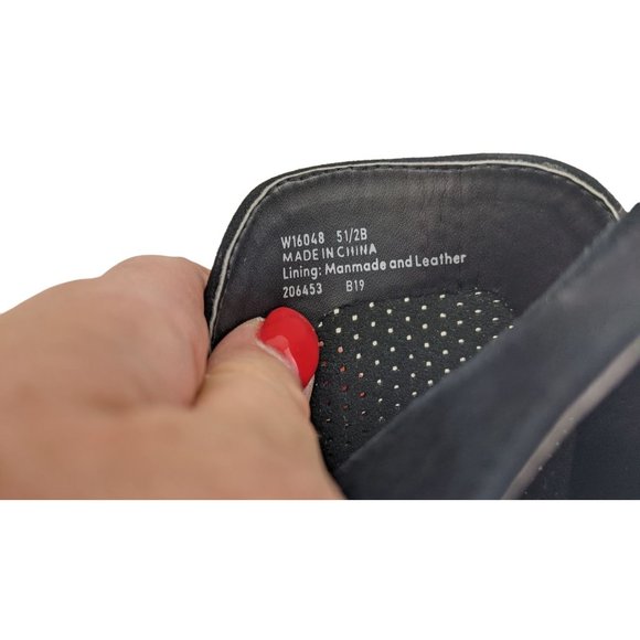 NEW Cole Haan Black Suede Slingback Bootie Size 5.5B - Picture 4 of 9